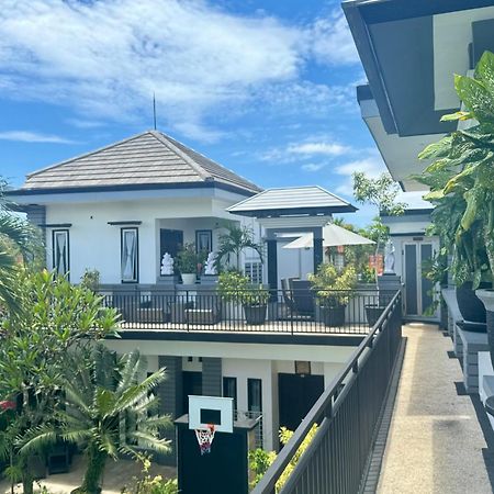 Villa Rumah Putih Abu Abu Senggigi Exterior foto